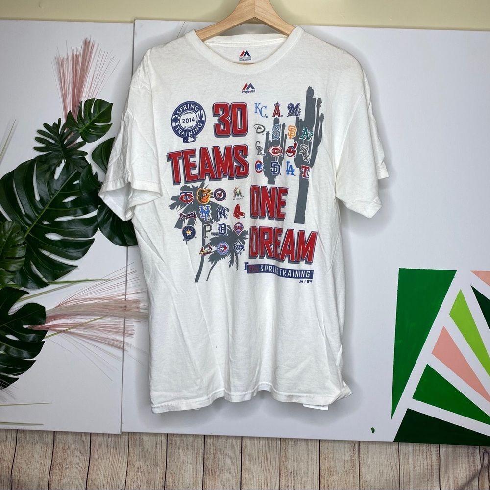 Majestic 2014 Spring Training Baseball Team Tee Size Large Majestic 2014 Spring Training Baseball Team Tee Size Large